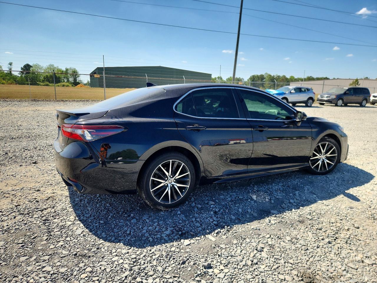 2023 Toyota Camry Se - Фото 3