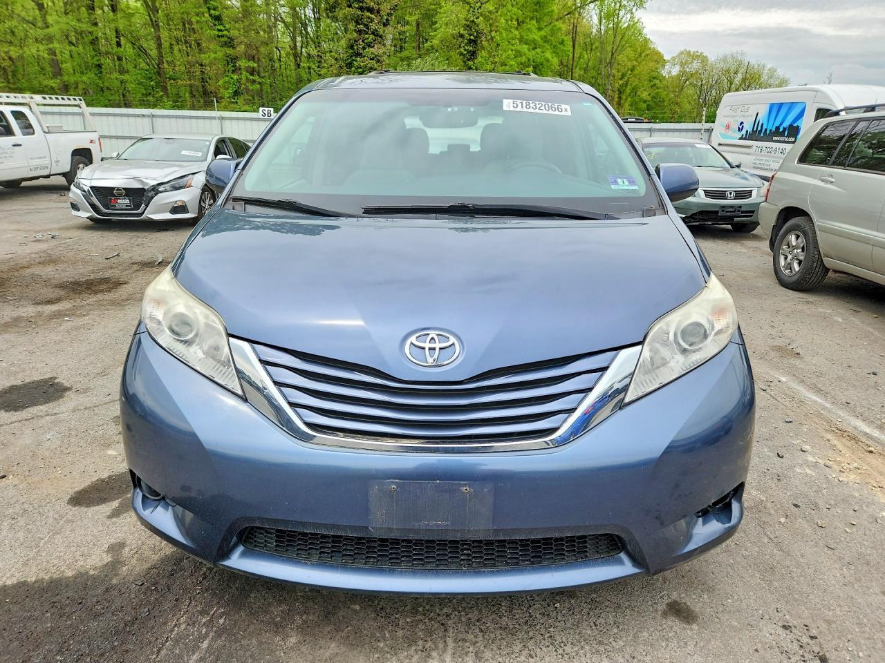 2017 Toyota Sienna Le - Фото 5