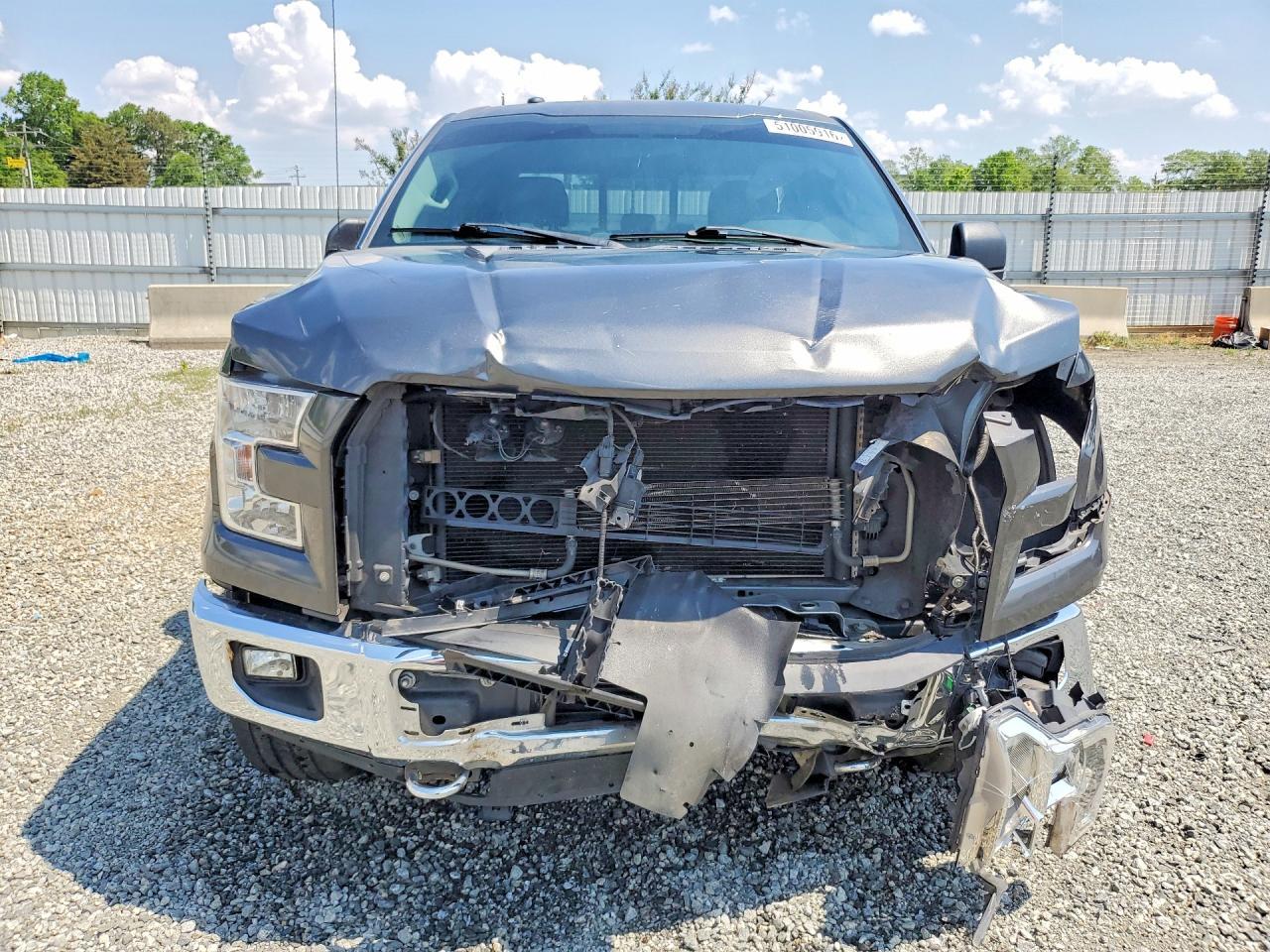 2017 Ford F150 Supercrew - Image 5