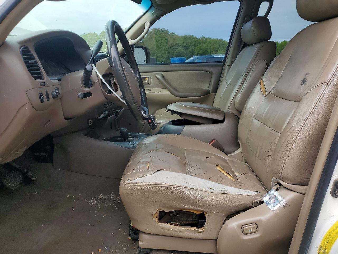 2003 Toyota Sequoia Sr5 - Image 7