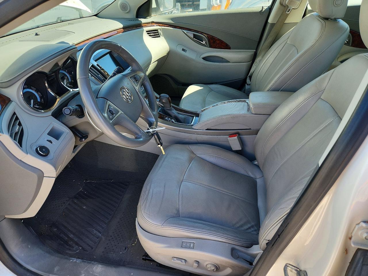 2012 Buick Lacrosse - Image 7