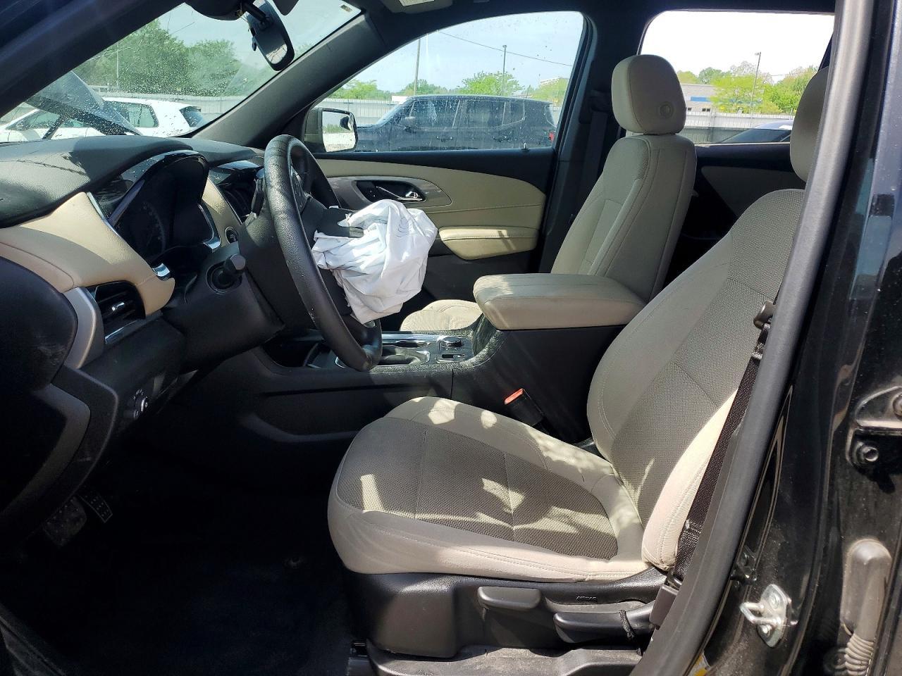 2022 Chevrolet Traverse Ls - Фото 7
