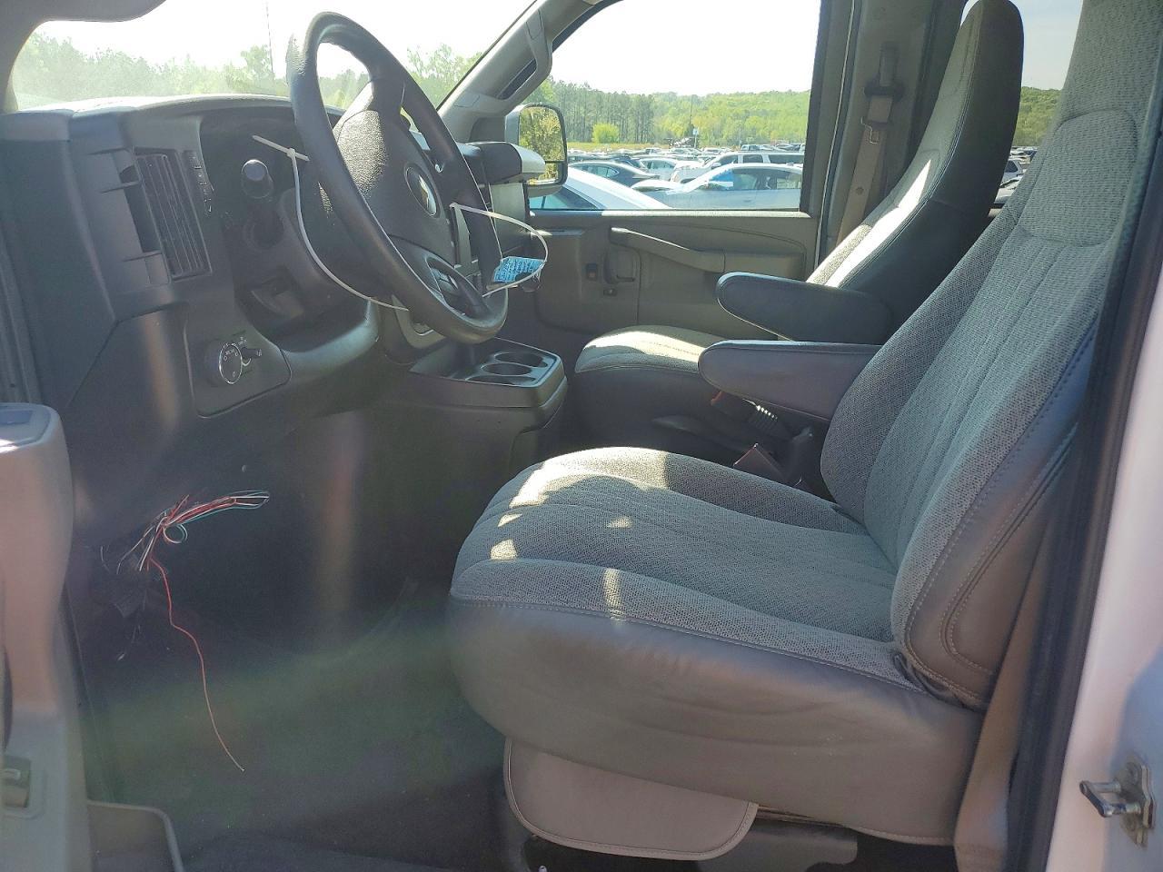 2023 Chevrolet Express G3500 Ls - Фото 7