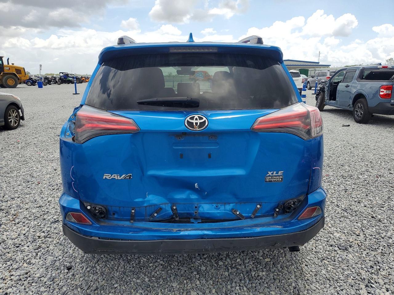 2018 Toyota Rav4 Xle - Фото 6