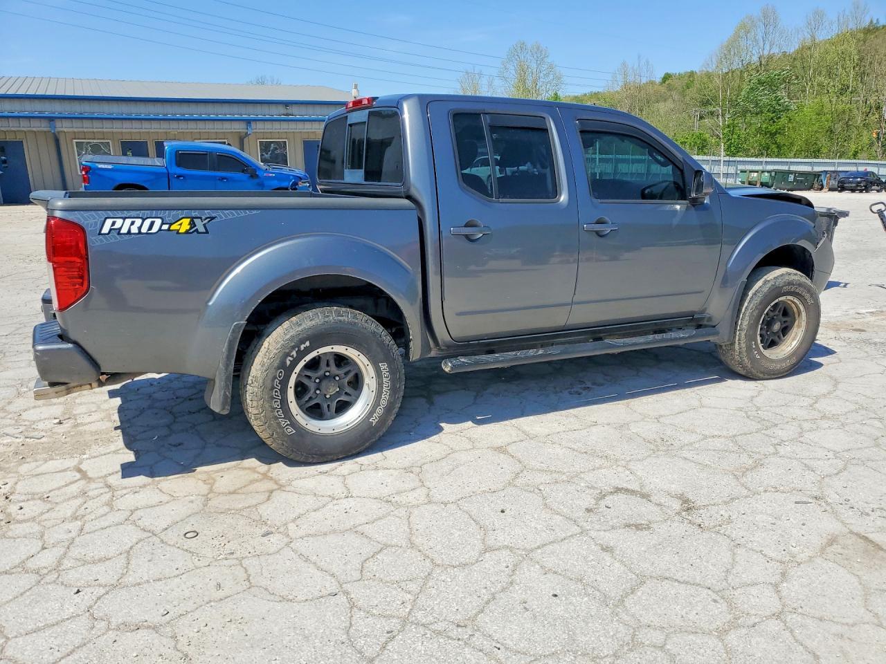 2016 Nissan Frontier Pro-4X - Фото 3