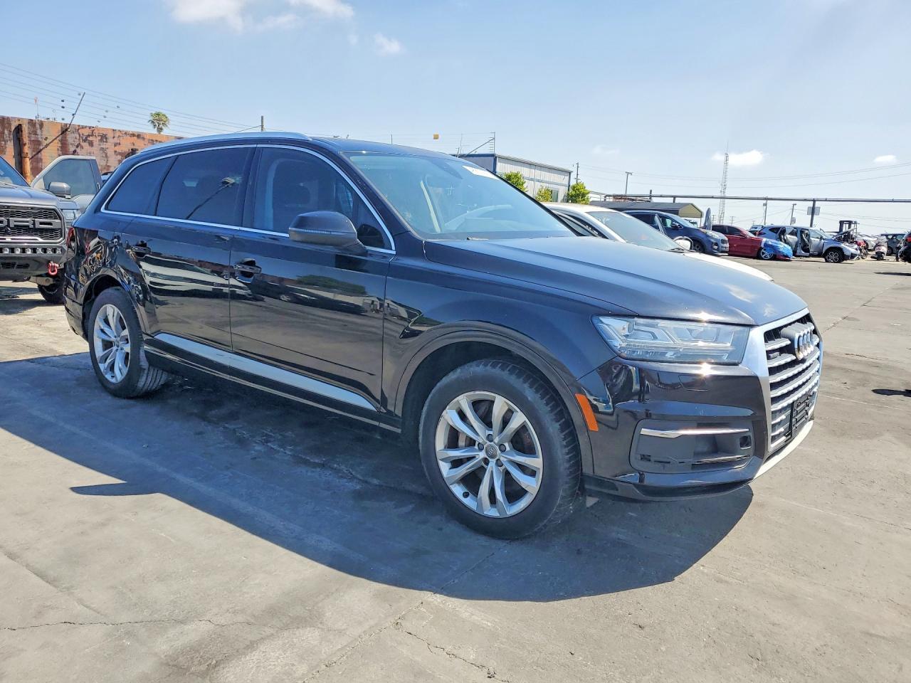 2017 Audi Q7 Premium Plus - Фото 4