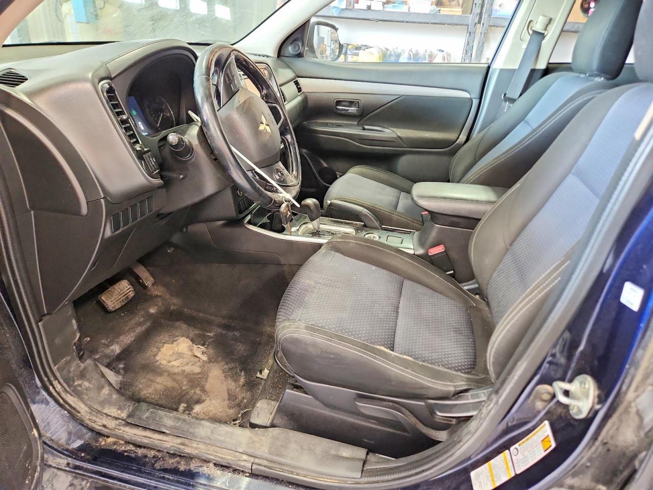 2017 Mitsubishi Outlander Es - Image 7