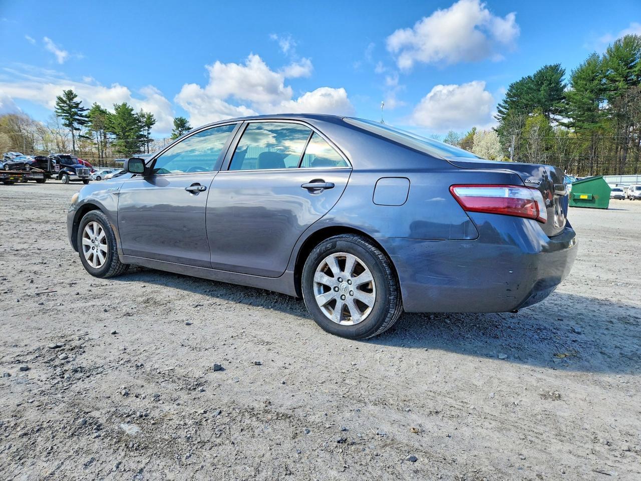 2007 Toyota Camry Hybrid Base - Image 2