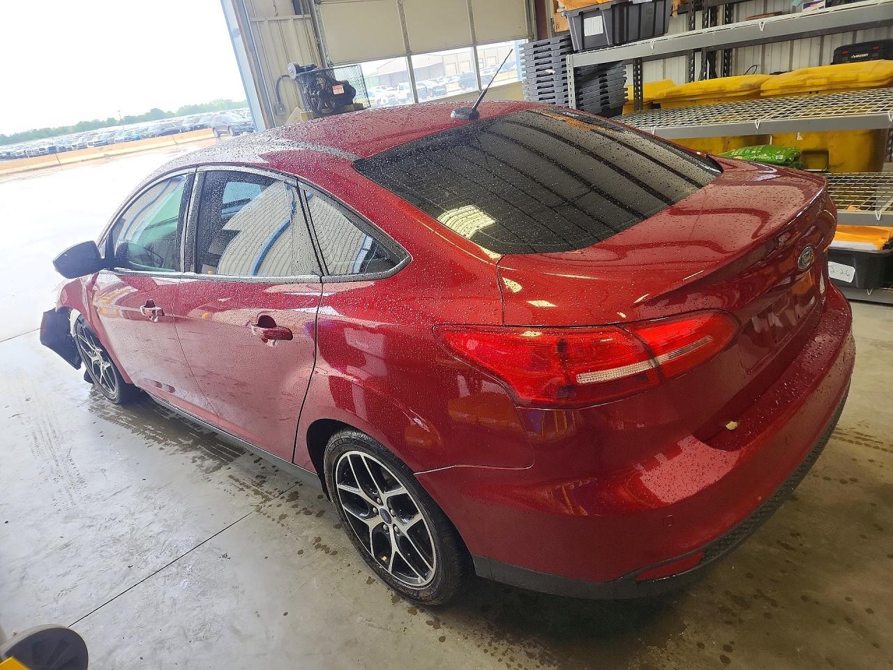 2017 Ford Focus Sel - Image 2