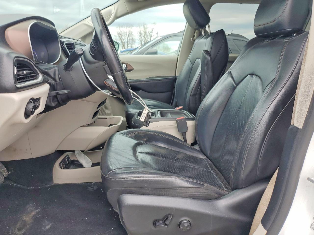 2019 Chrysler Pacifica Touring L - Фото 7