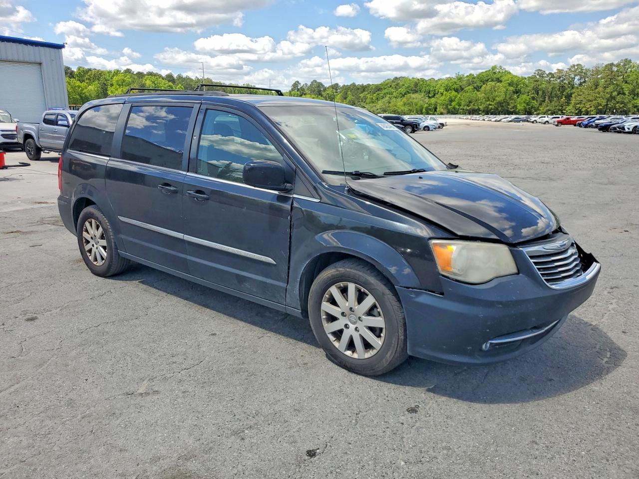 2014 Chrysler Town & Country Touring - Фото 4