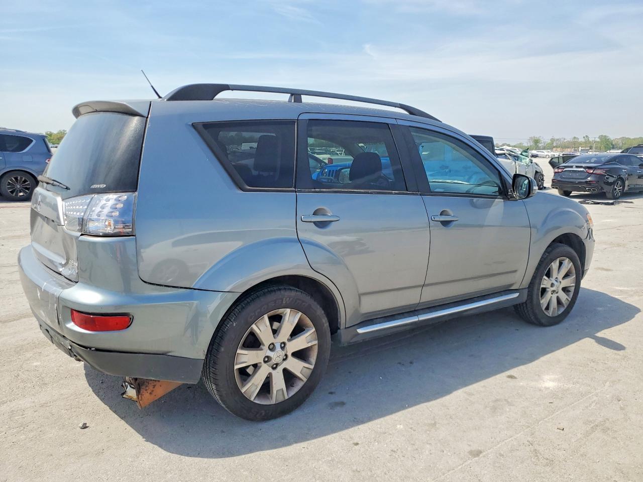 2013 Mitsubishi Outlander Se - Фото 3