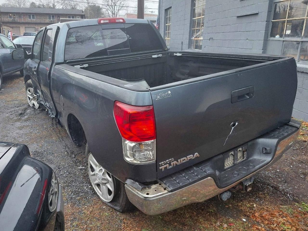2010 Toyota Tundra Double Cab Sr5 - Фото 3