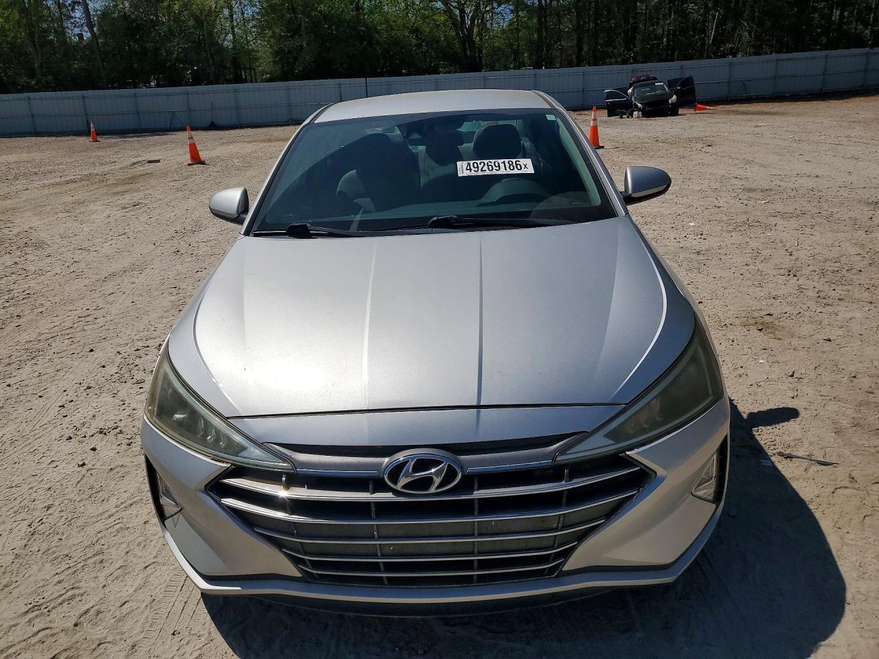 2020 Hyundai Elantra Se - Фото 5