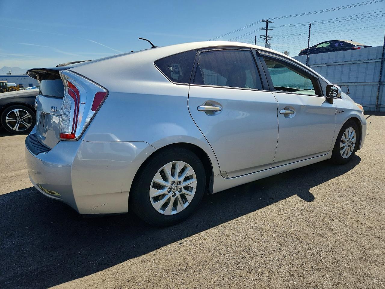 2014 Toyota Prius Three - Фото 3