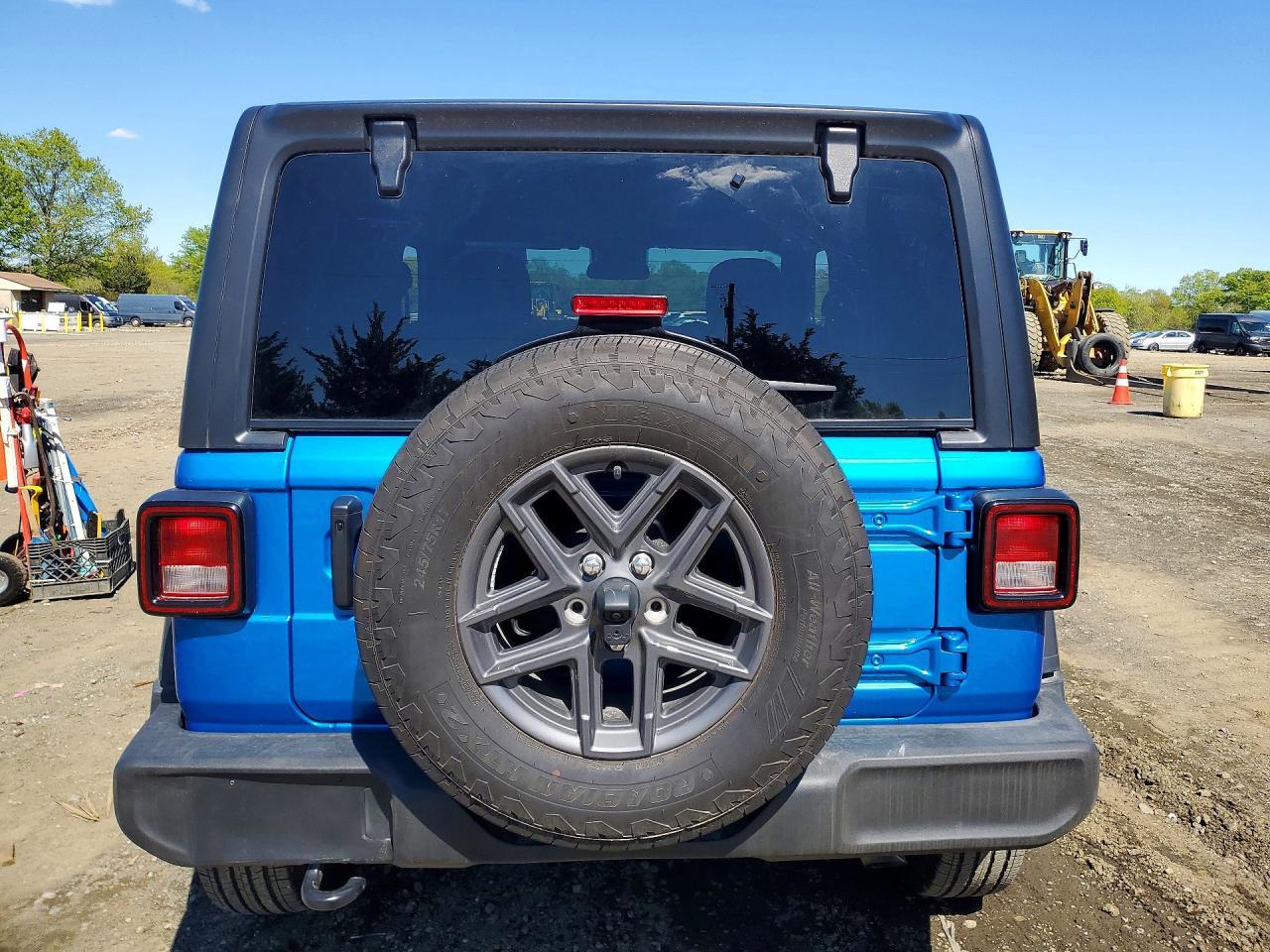 2025 Jeep Wrangler Sport - Фото 6