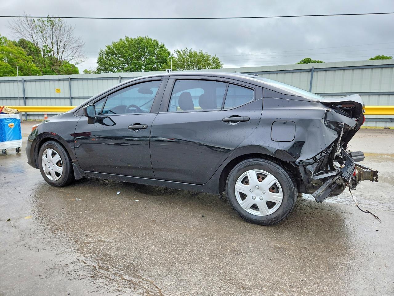 2021 Nissan Versa S - Фото 2