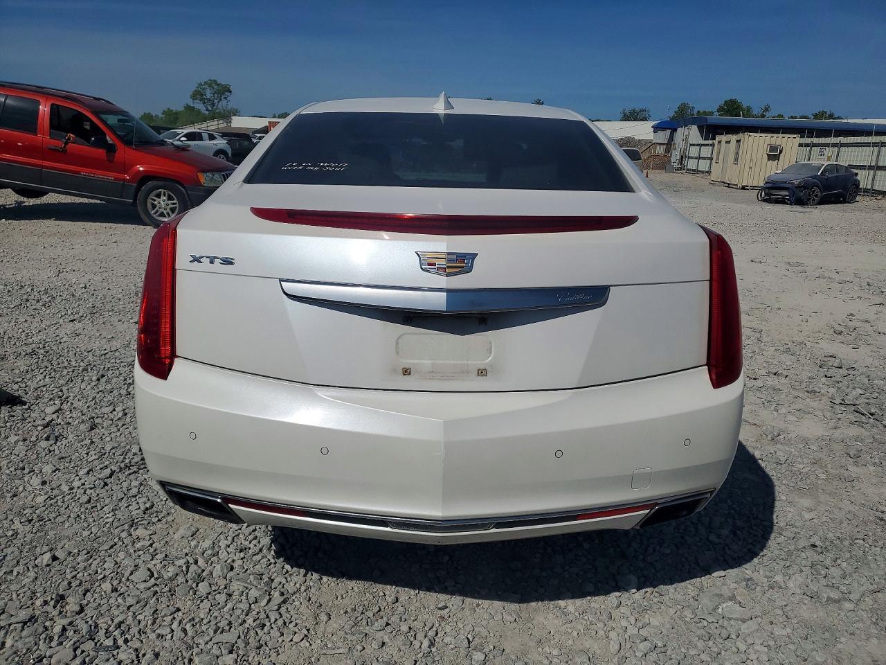2017 Cadillac Xts Luxury - Image 6