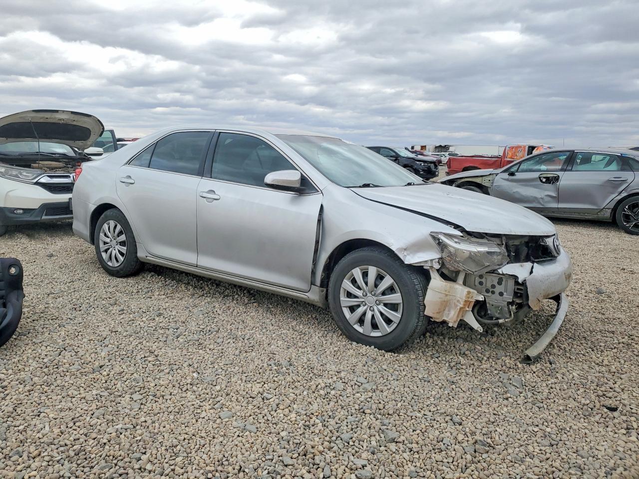 2012 Toyota Camry Le - Фото 4