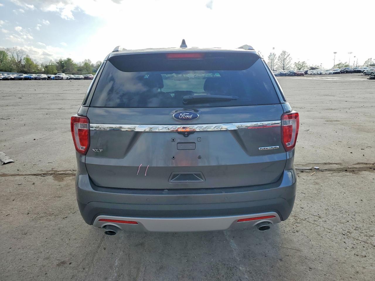 2016 Ford Explorer Xlt - Фото 6