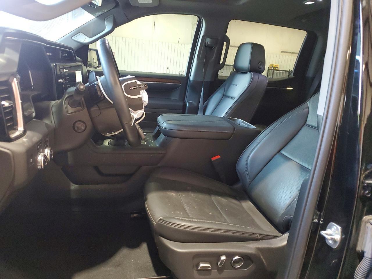 2025 GMC Sierra K1500 Denali - Image 7