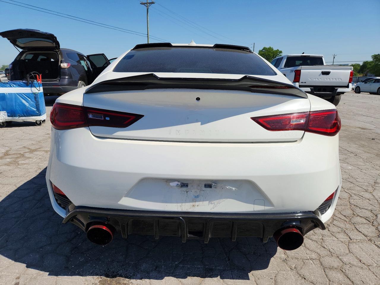 2017 Infiniti Q60 3.0T Premium - Image 6