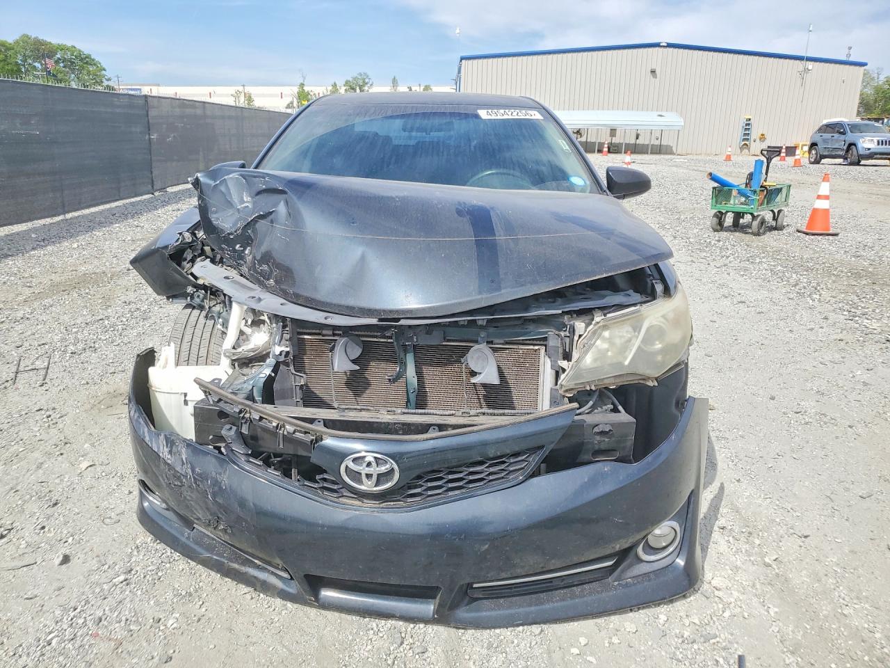 2014 Toyota Camry Se - Image 5