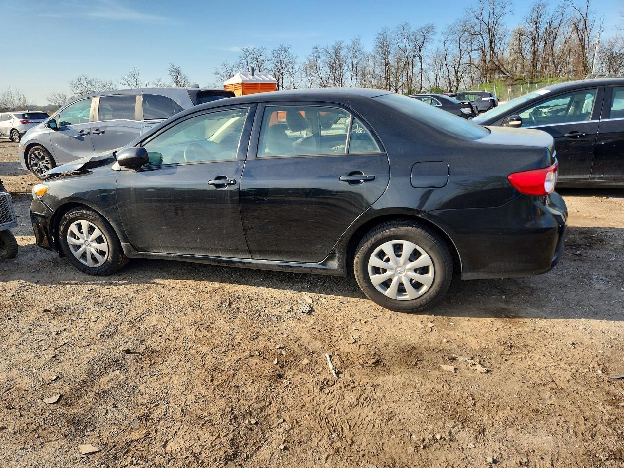 2012 Toyota Corolla L - Фото 2