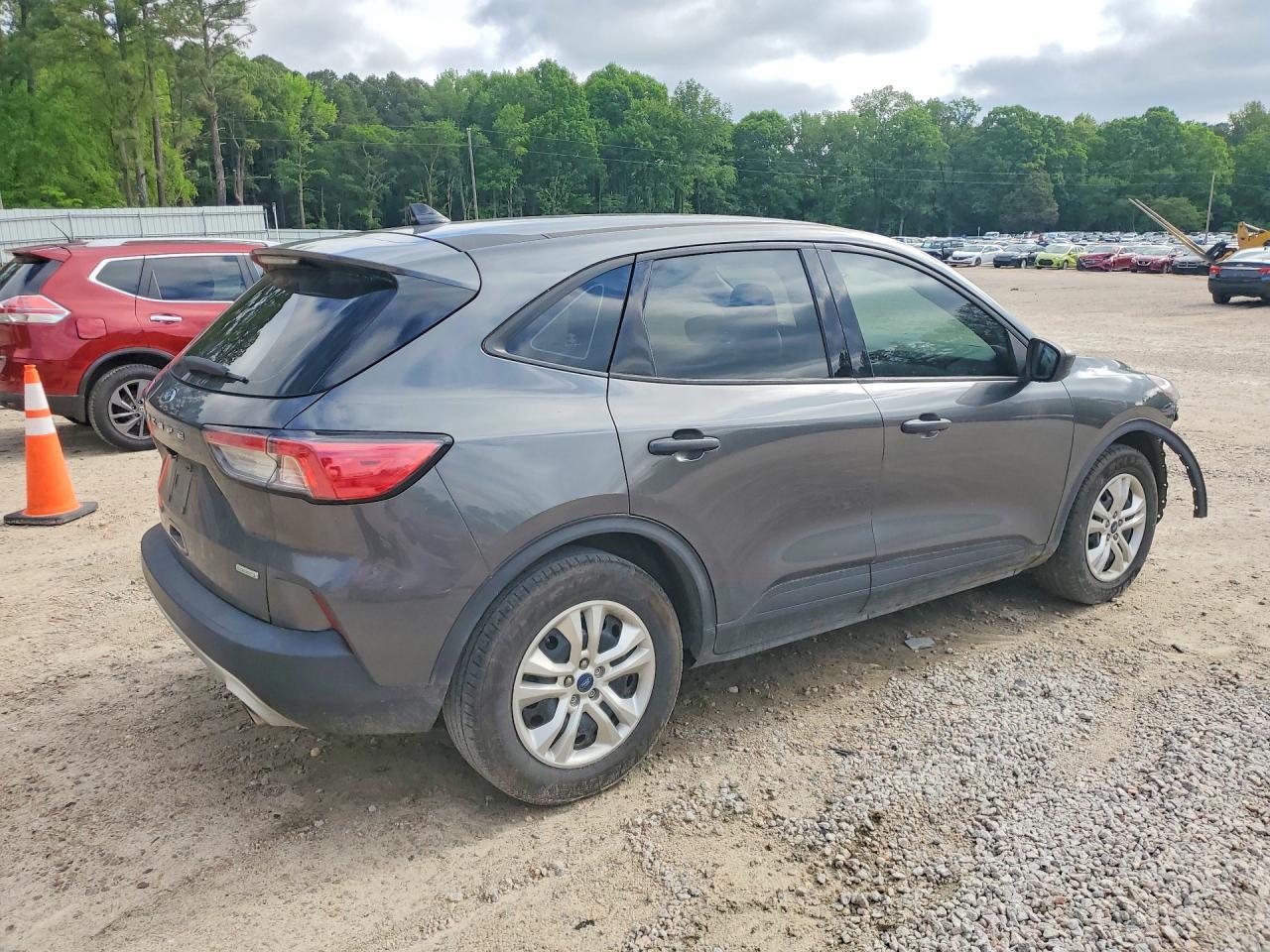 2020 Ford Escape S - Image 3