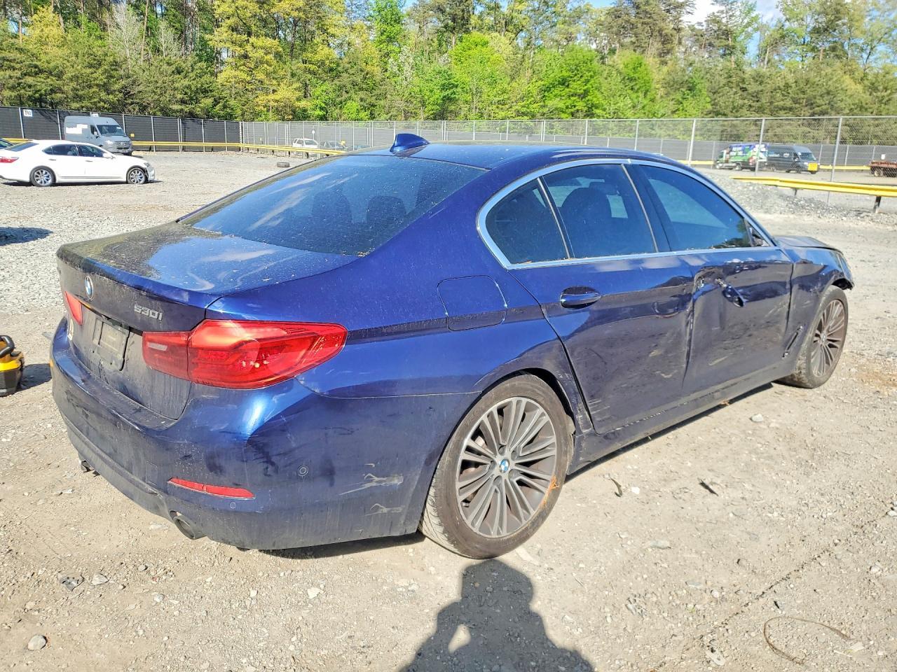 2019 BMW 530 Xi - Фото 3