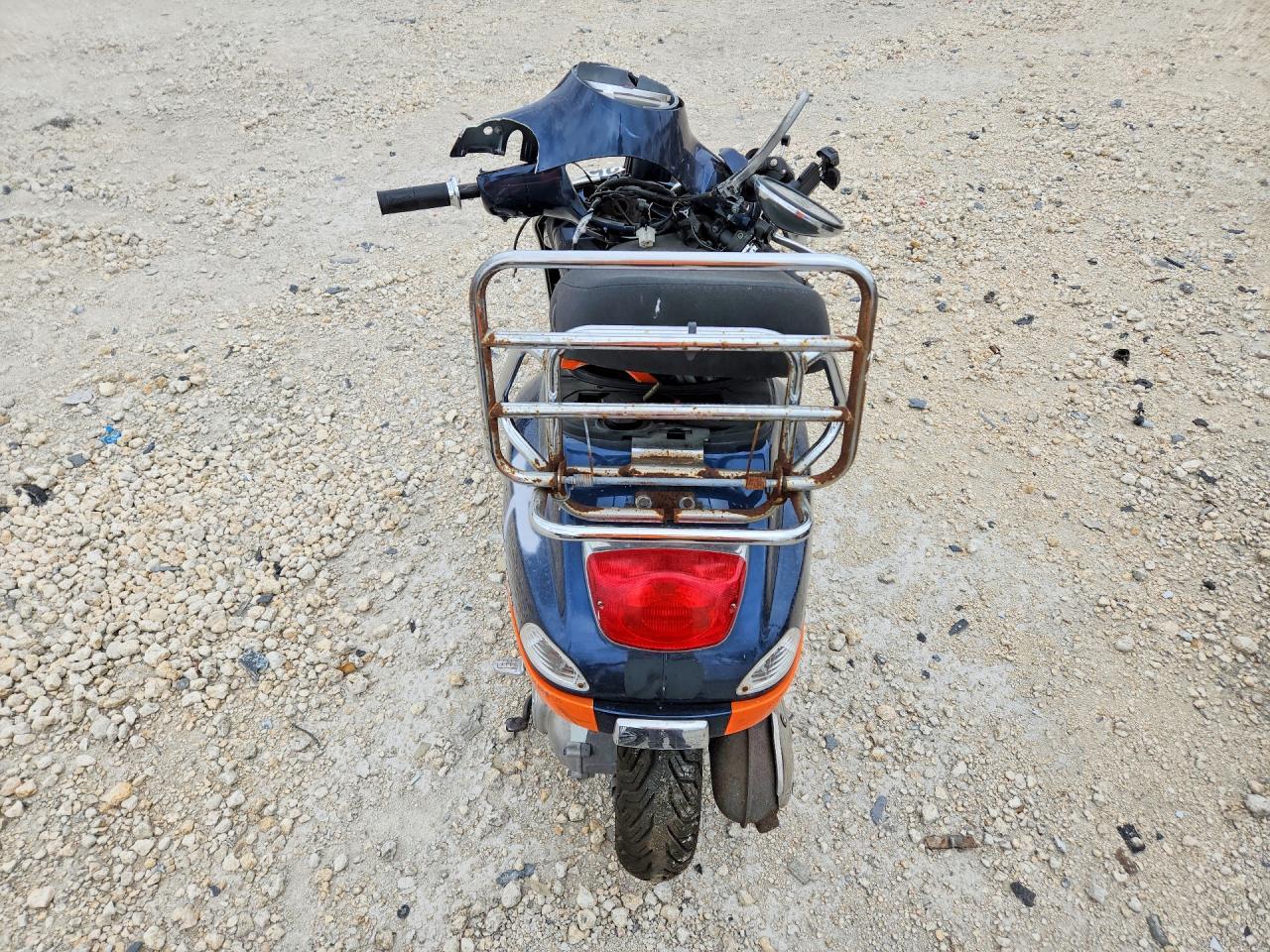 2011 Vespa Lx 50 - Фото 4