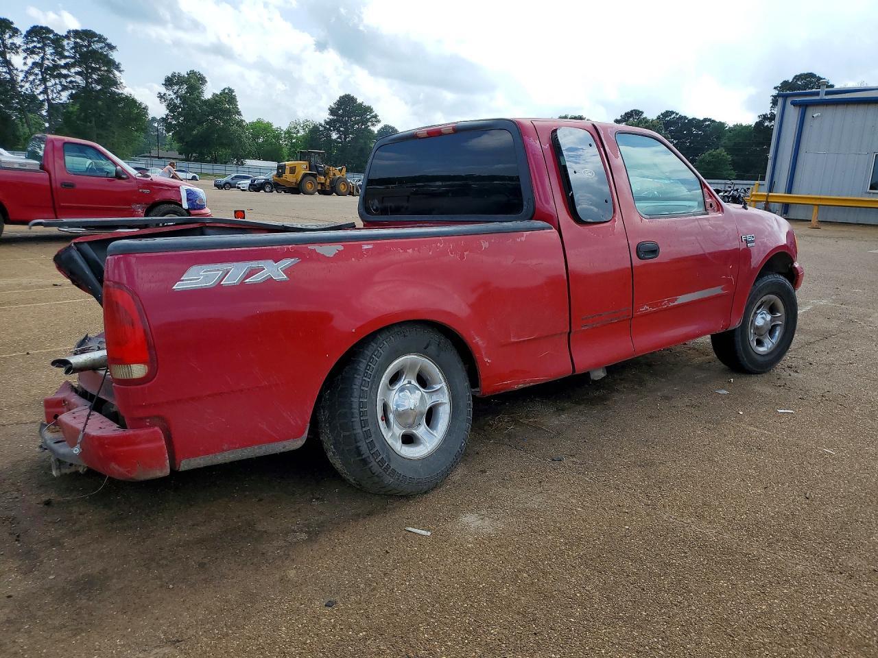 2004 Ford F-150 Heritage Classic - Image 3