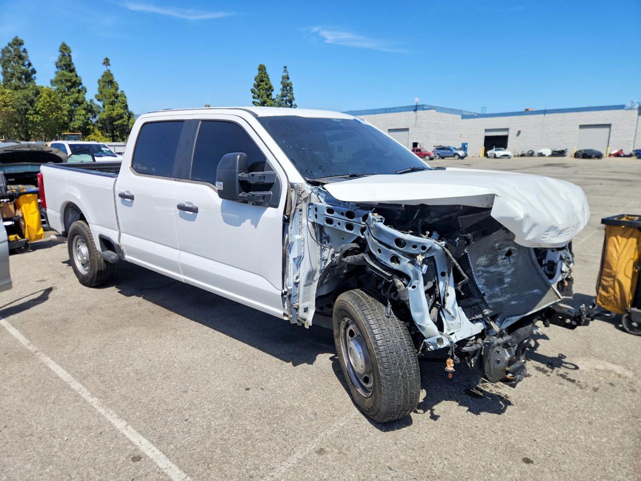 2024 Ford F250 Super Duty - Image 4
