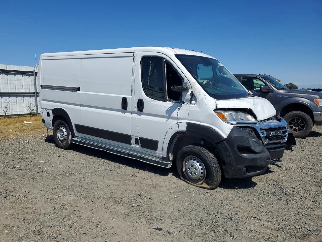 2025 Ram Promaster 2500 Delivery Van - Image 4