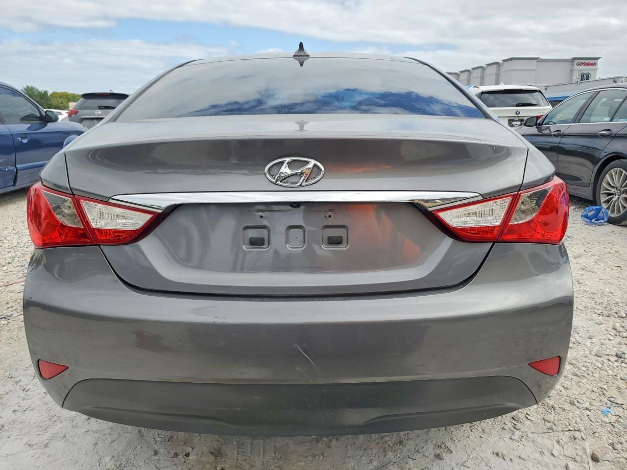 2014 Hyundai Sonata Gls - Image 6