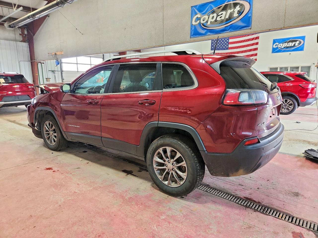 2019 Jeep Cherokee Latitude Plus - Image 2