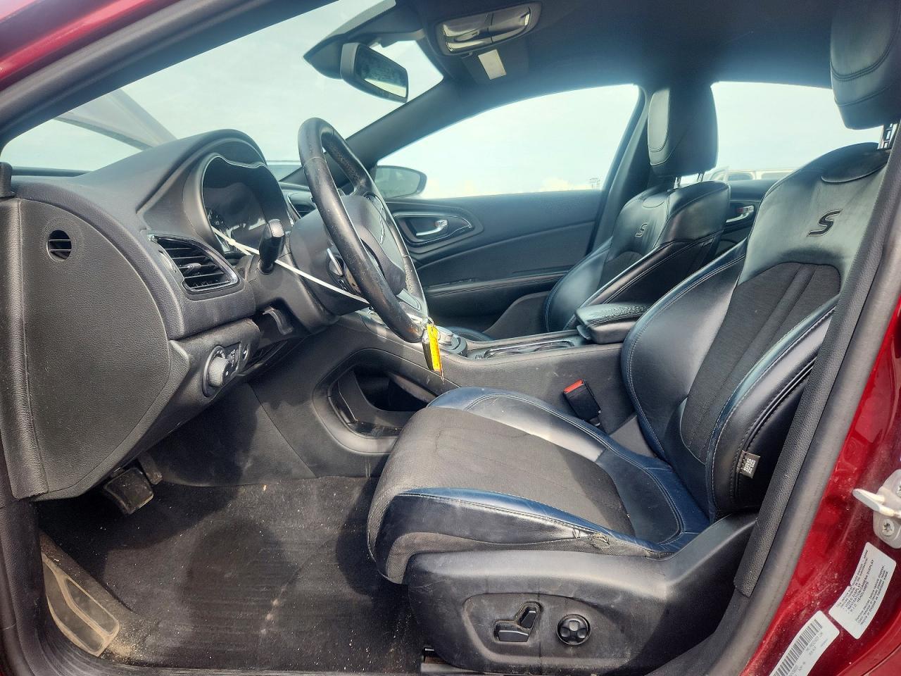 2015 Chrysler 200 S - Фото 7