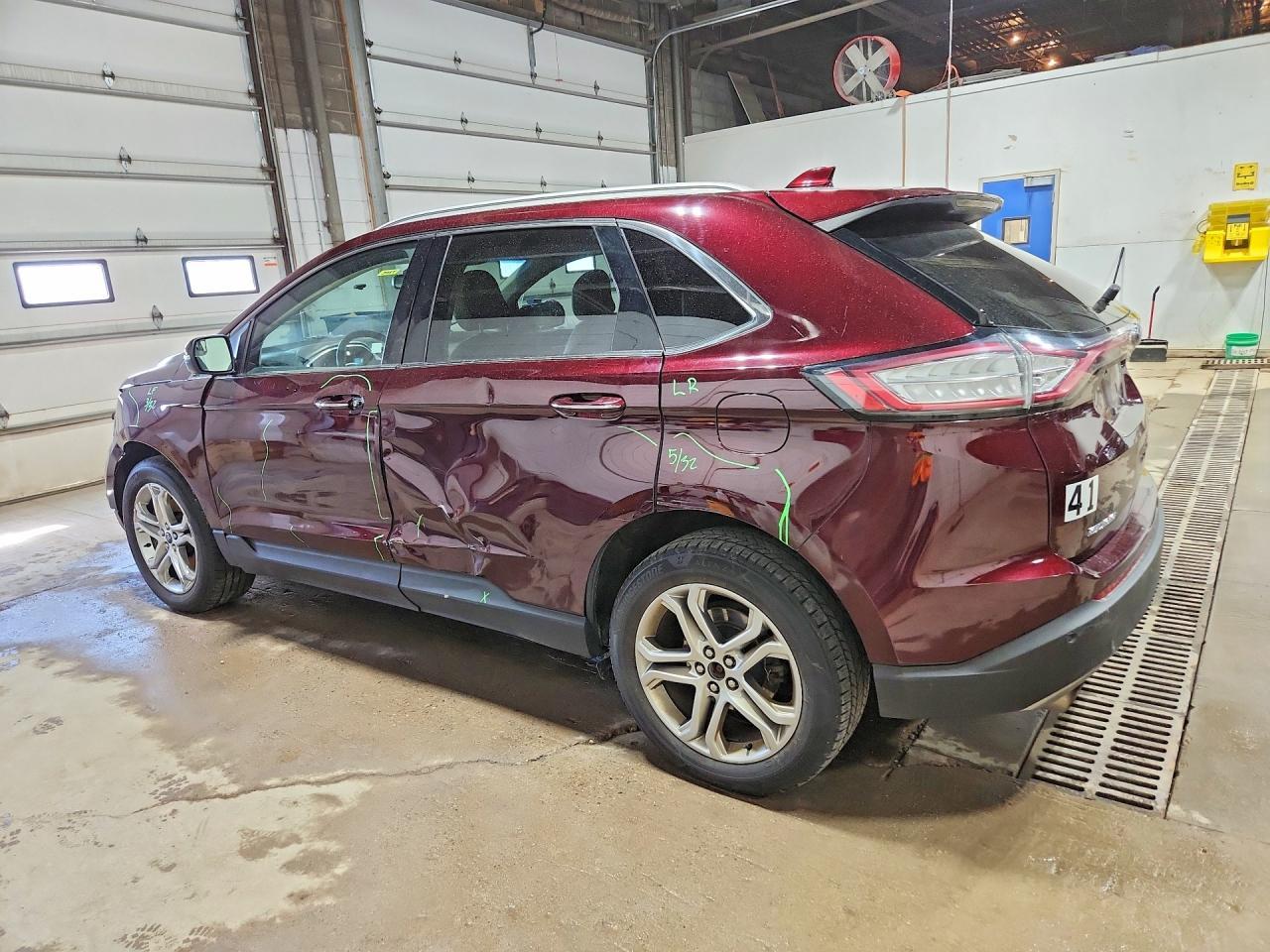 2018 Ford Edge Titanium - Фото 2