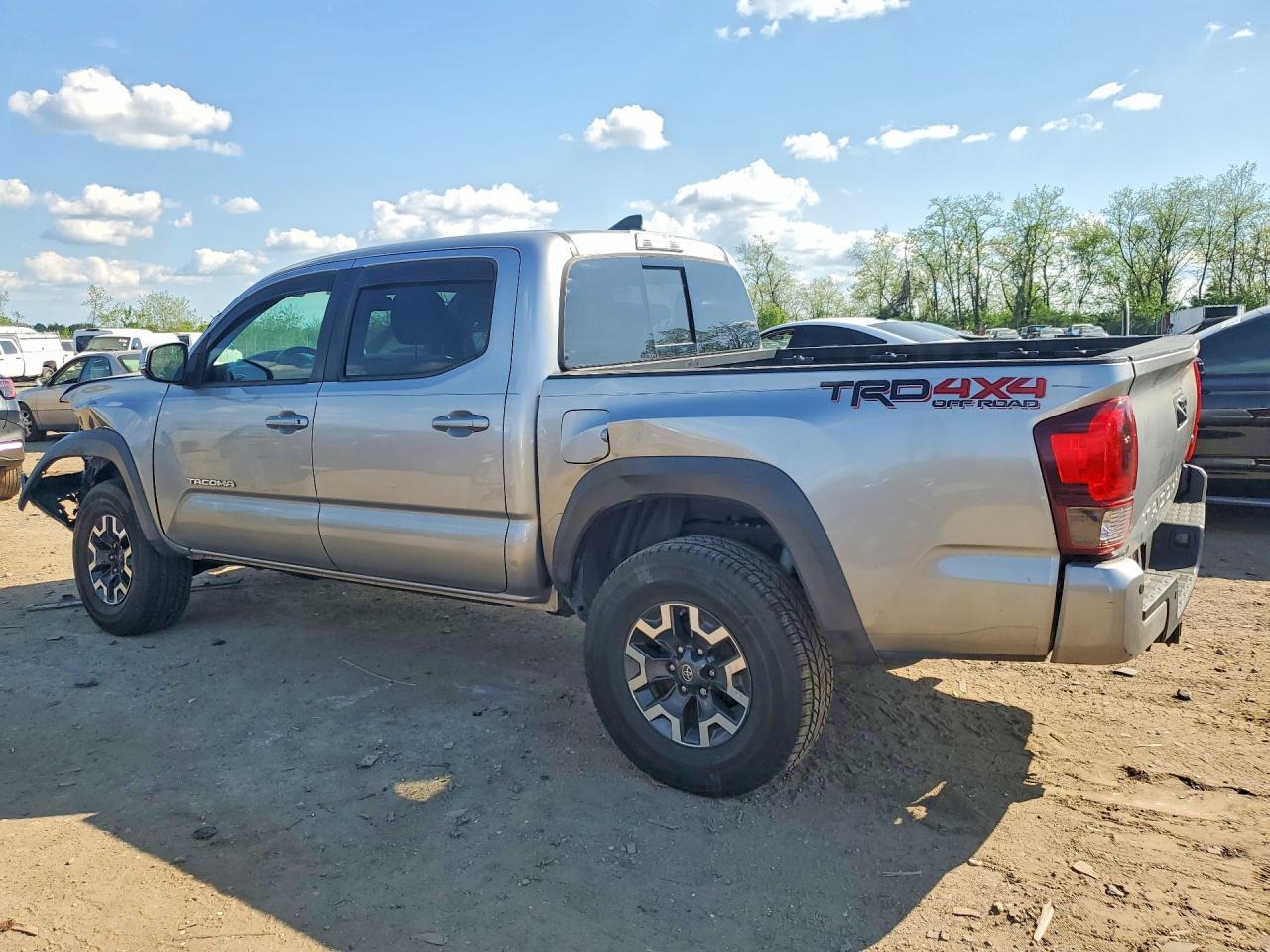 2018 Toyota Tacoma Trd Off-Road - Фото 2