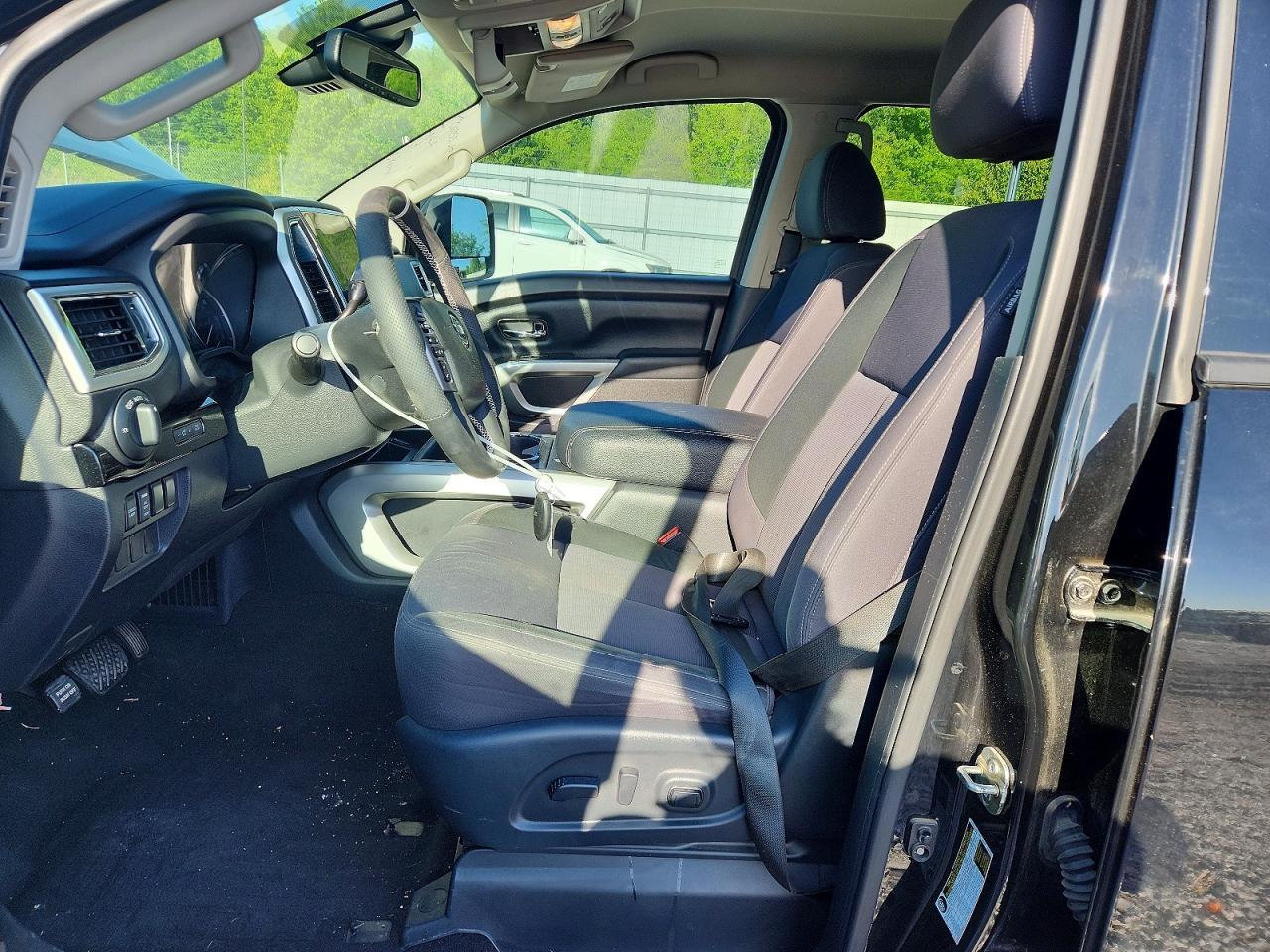 2020 Nissan Titan Sv - Фото 7