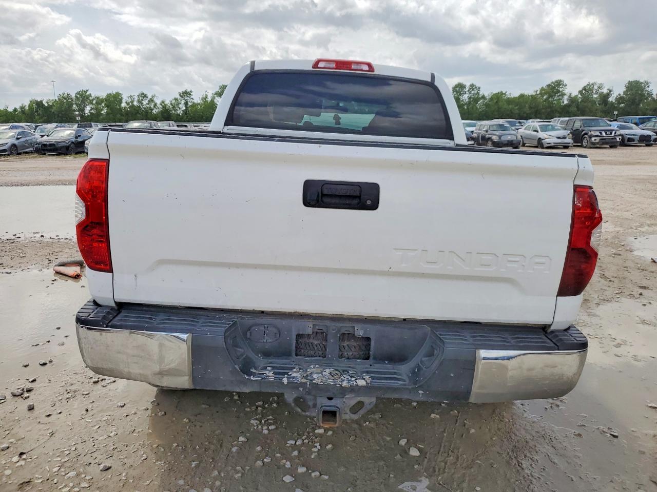 2015 Toyota Tundra Sr5 - Image 6