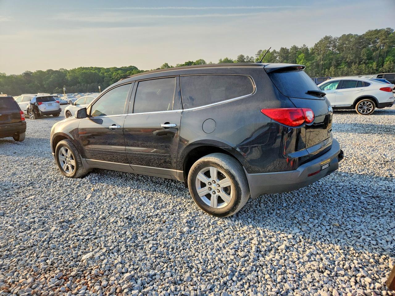 2011 Chevrolet Traverse Lt - Фото 2