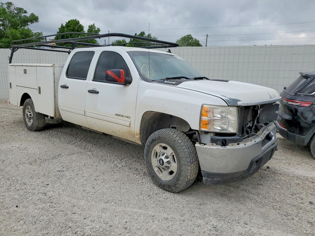 2013 Chevrolet Silverado 2500 Utility / Service Truck - Image 4