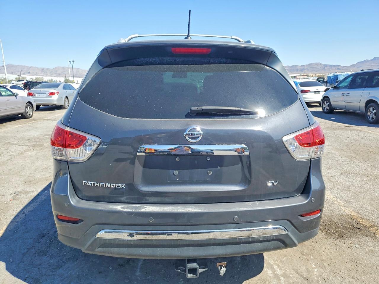 2014 Nissan Pathfinder - Image 6
