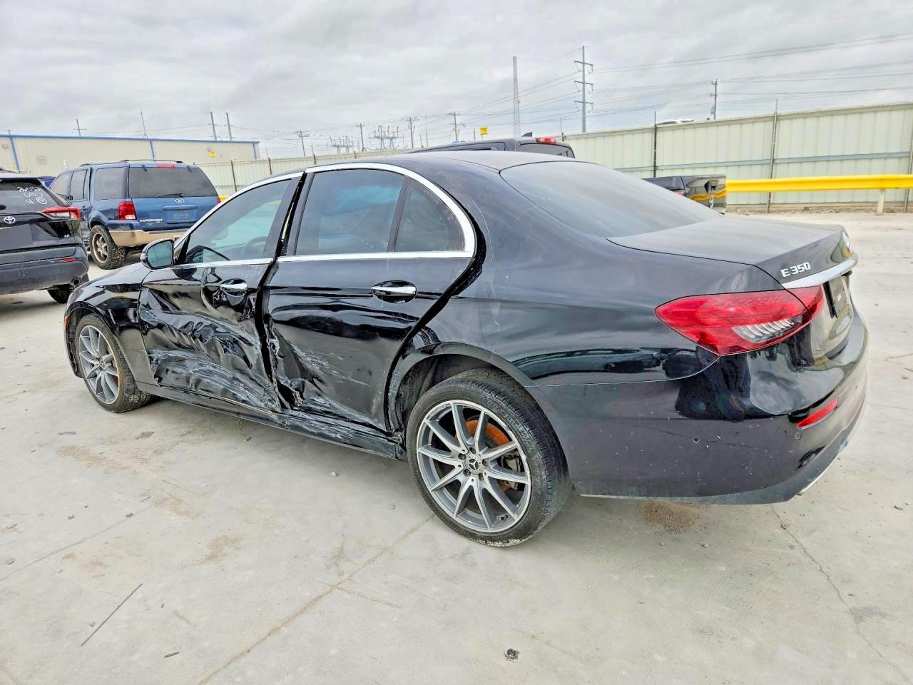 2021 Mercedes-Benz E 350 - Фото 2