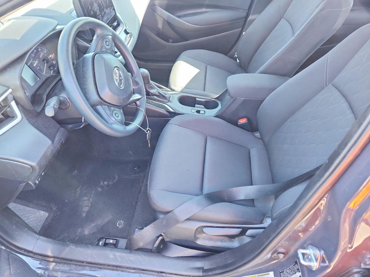 2025 Toyota Corolla Le - Фото 7