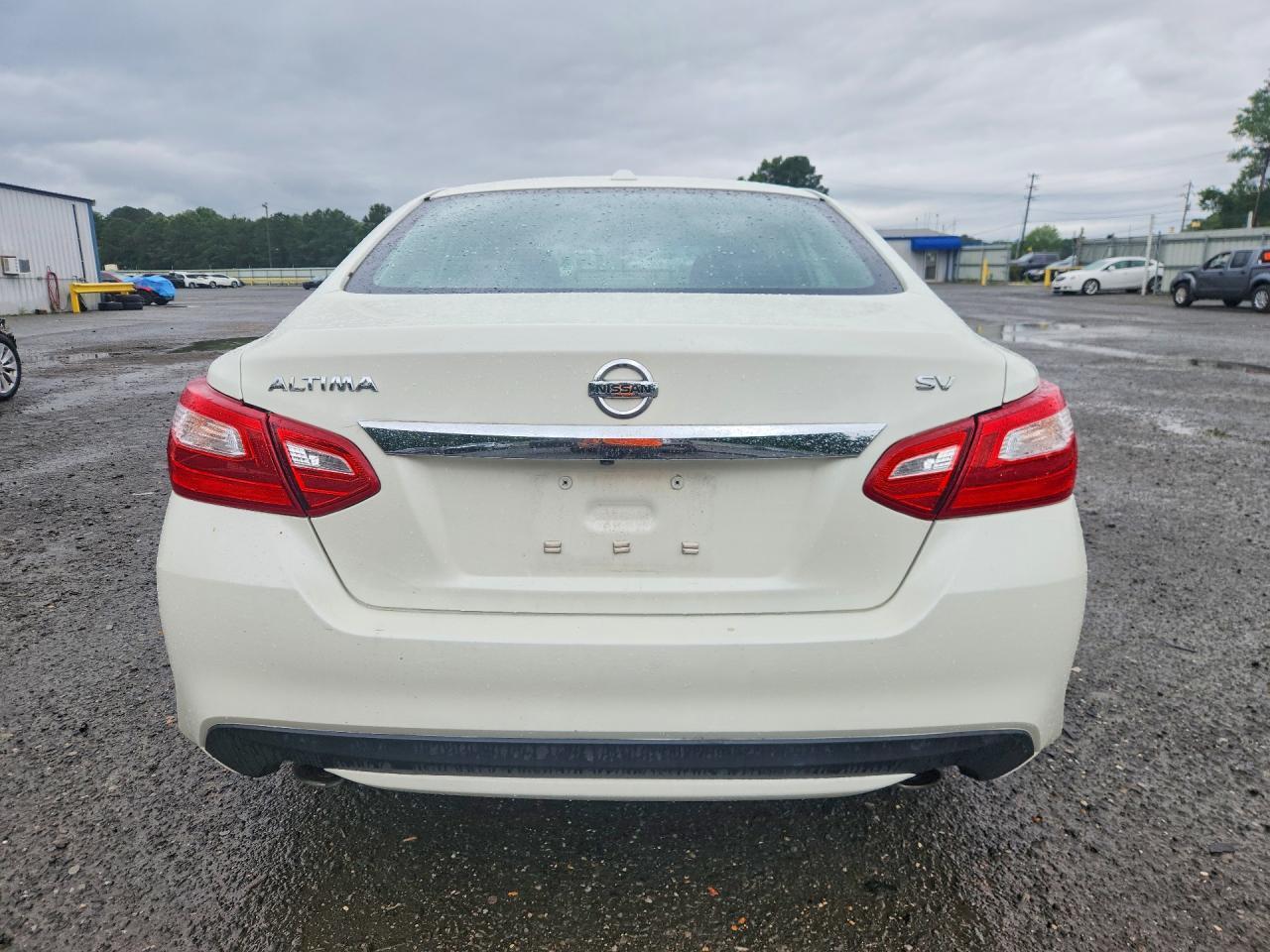 2016 Nissan Altima - Фото 6