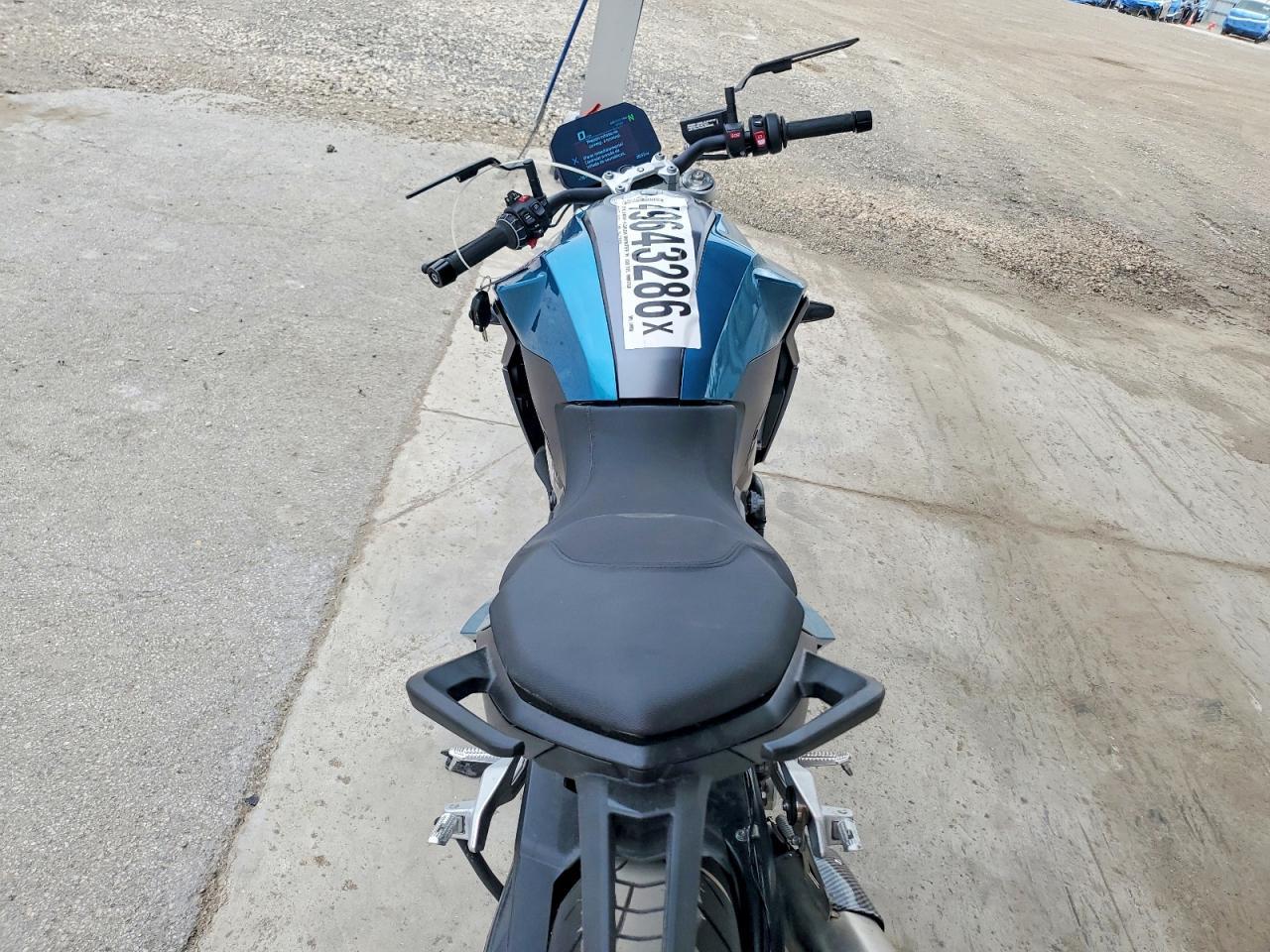 2025 BMW F 900 R - Фото 6