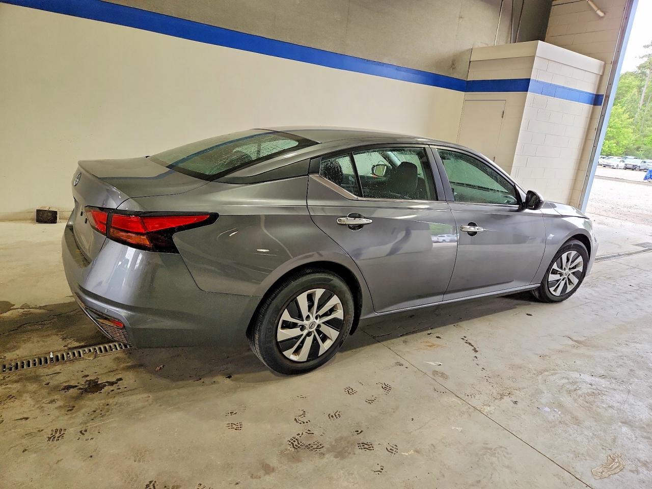 2024 Nissan Altima S - Фото 3