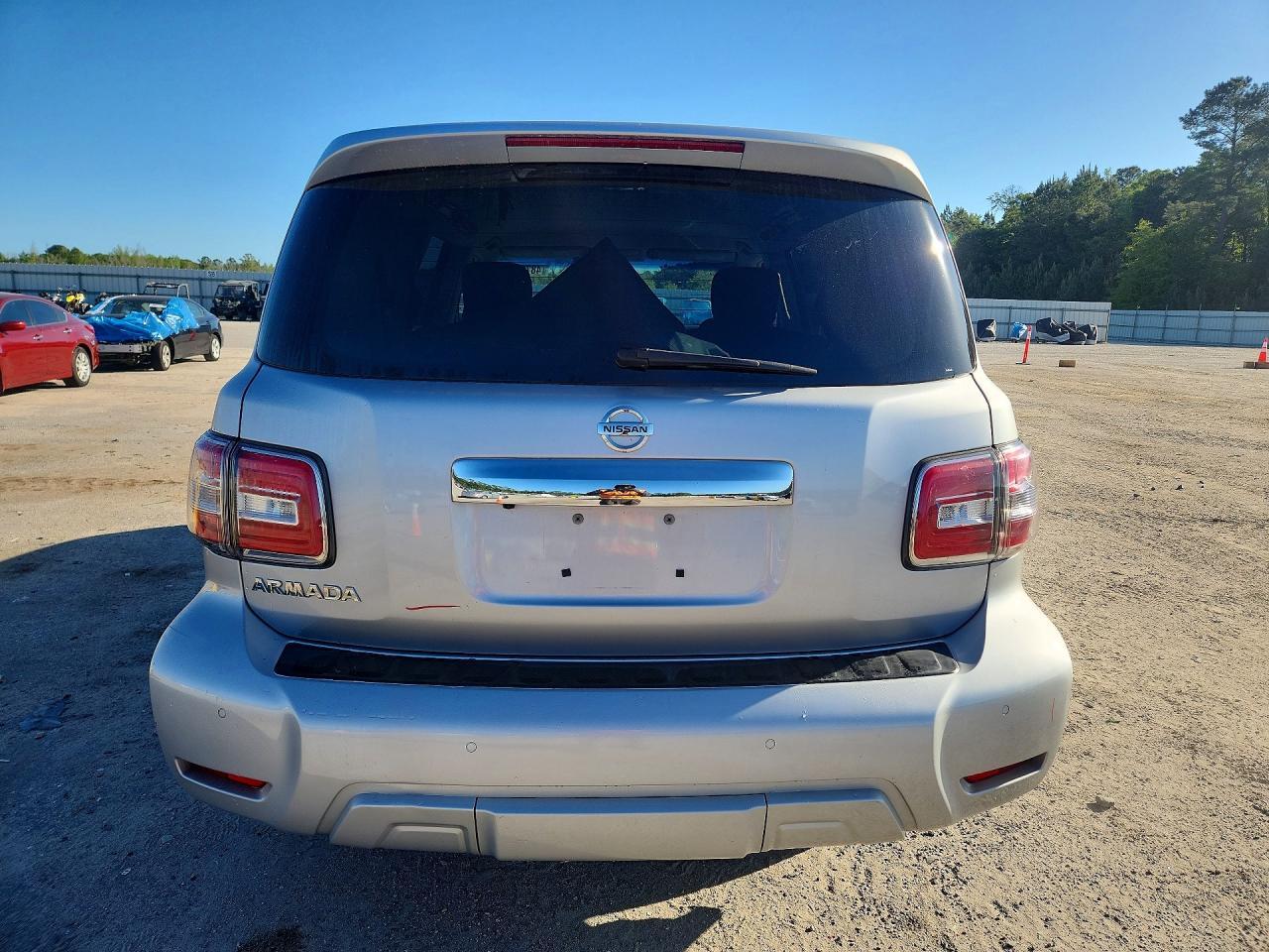 2018 Nissan Armada Sv - Image 6
